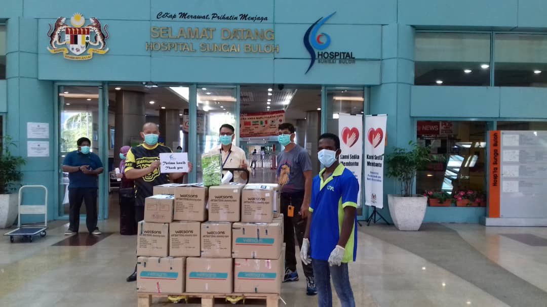 Watsons Malaysia Sumbang Produk & Bekalan Untuk Bantu Hospital Perangi COVID-19