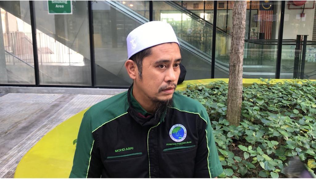 ‘Hisap Rokok, Tak Jaga Sembahyang’ – Dakwa Polis Tak Solat, Asri Janggut Cetus Kontroversi Lagi