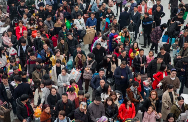 Bagi Duit, Baucar Beli Belah Tak Bagi Penduduk Balik Kampung Sambut Tahun Baru Cina