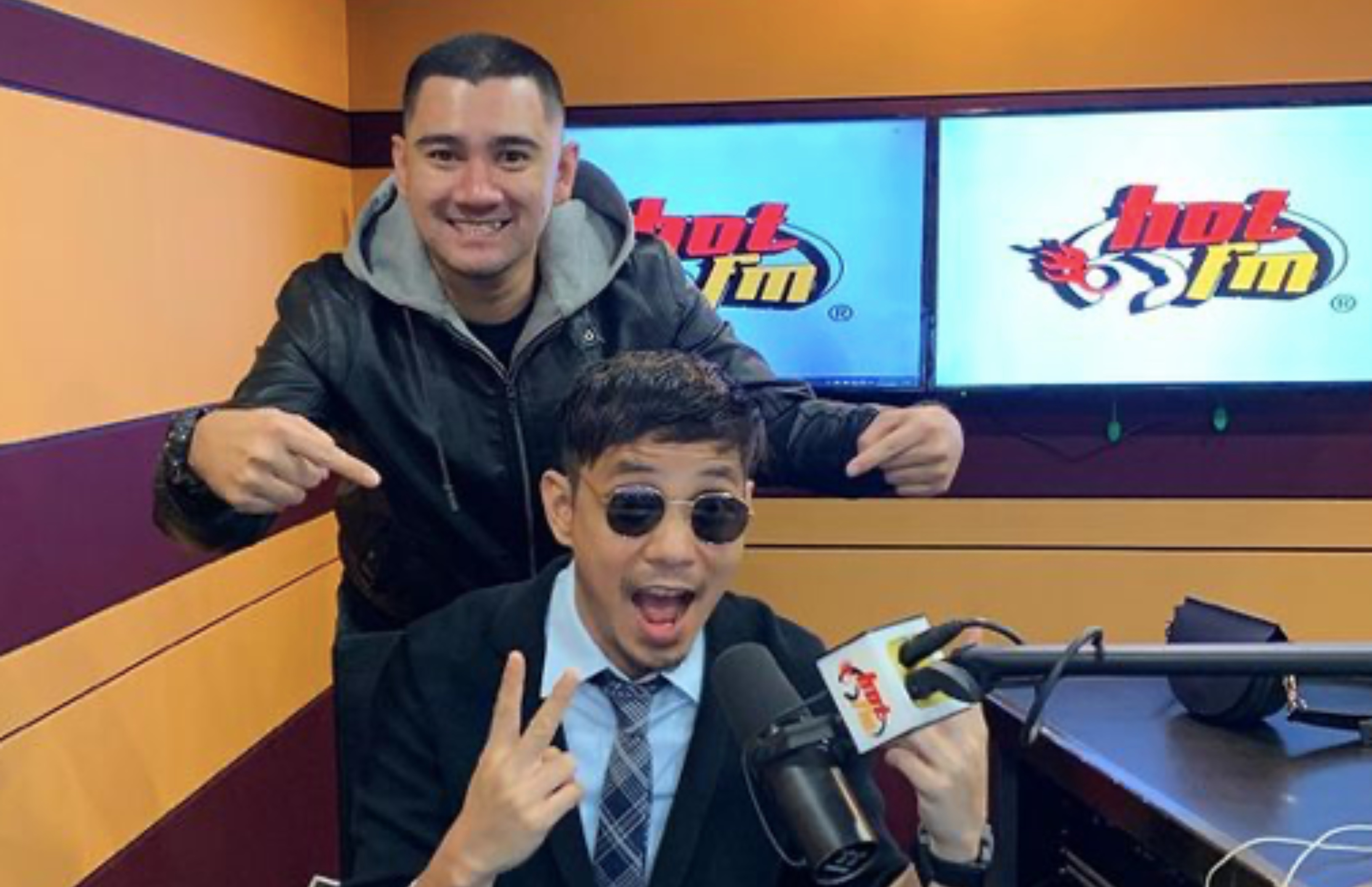 Mark Adam Sah Bergelar Penyampai Radio Hot FM, Confirm Bertambah Riuhlah Pagi Korang!
