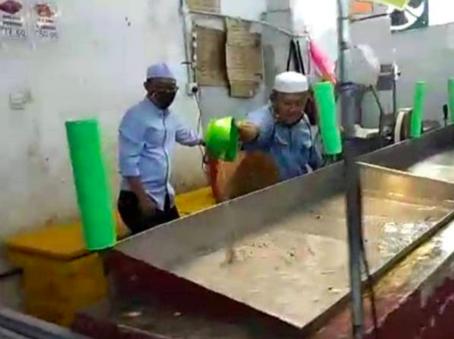 Polis Terima 6 Laporan Terhadap Pasar Raya Potong Daging Babi Tempat Potong Ayam
