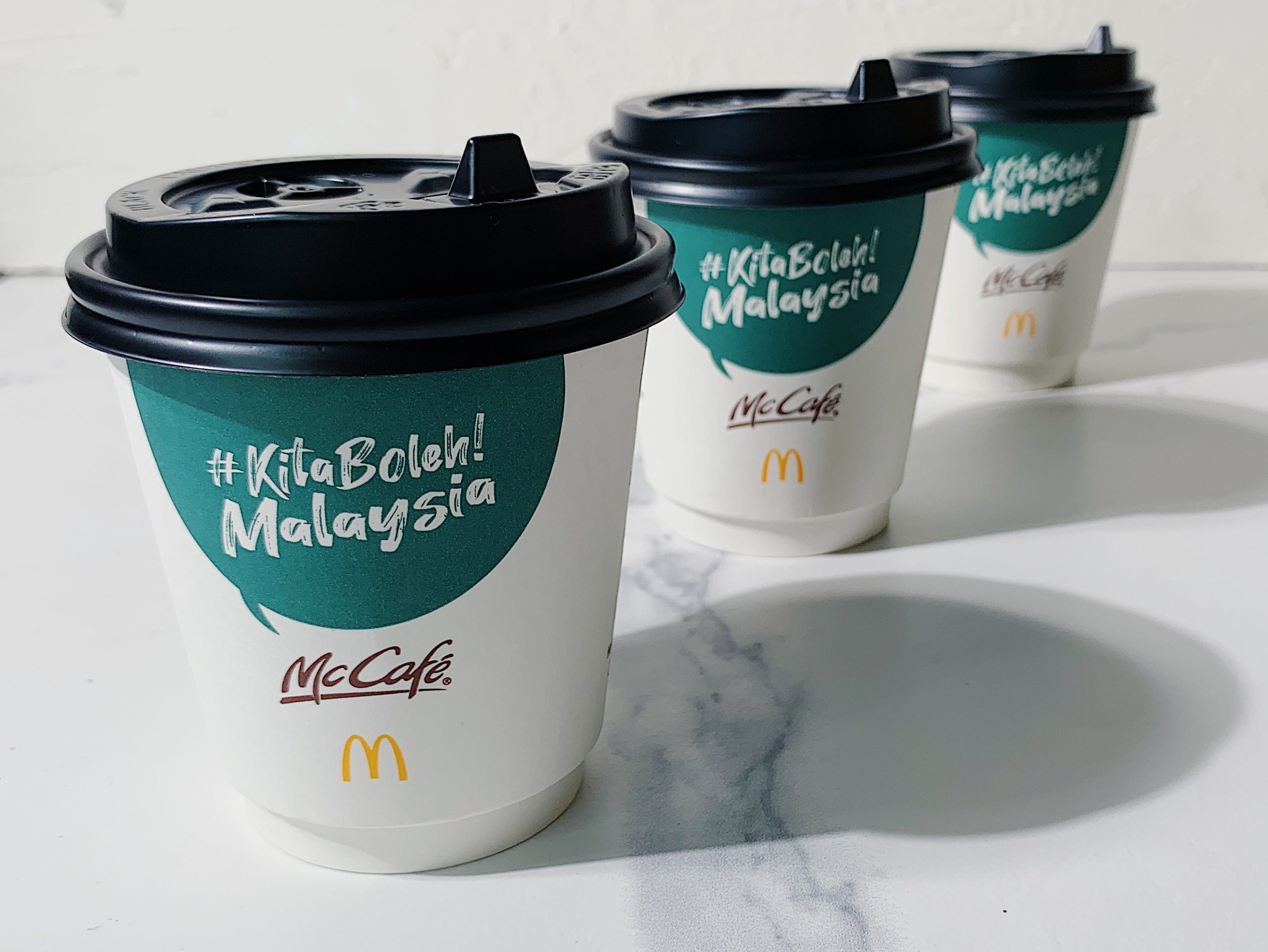 Tambah RM1 Untuk Iced Latte, Cawan Edisi terhad #KitaBoleh & Pelbagai Tawaran Lain Di McCafe Oktober Ni!