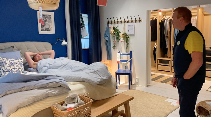 Tak Boleh Balik Sebab Ribut Salji, IKEA Benarkan Staff & Pelanggan Tidur Dekat ‘Showroom’