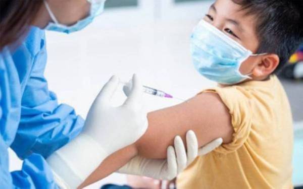 Peralihan Ke Fasa Endemik: Ibu Bapa Disaran Bawa Anak Dapatkan Vaksinasi
